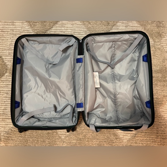 eBag Carry On Hardside Suitcase w/ Front Laptop Pouch - Picture 9 of 9